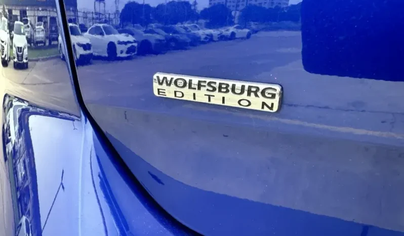 
								2019 Volkswagen Golf R 4Motion DDC With Navigation full									