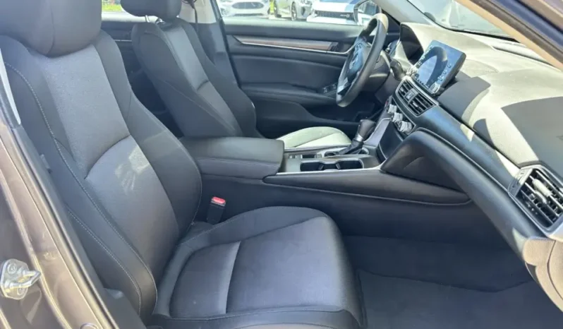 
								2019 Honda Accord LX full									