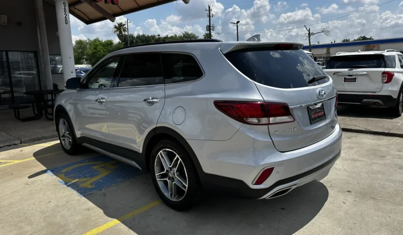 
								2018 Hyundai Santa Fe Limited Ultimate full									
